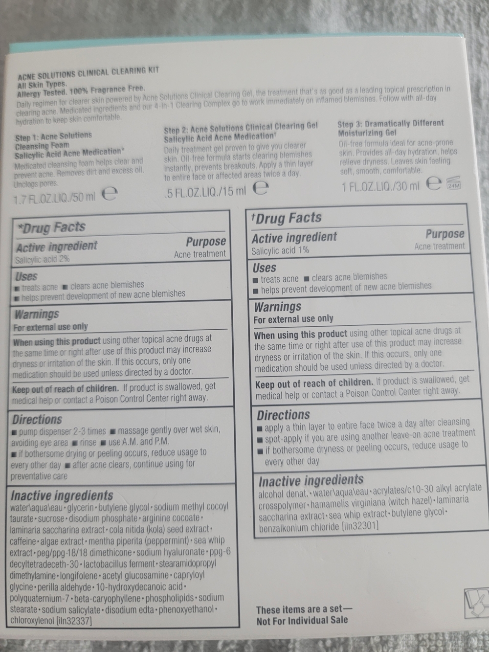 Clinique Acne Solutions Kit — Light Blue and Yellow - Picture 4 of 5